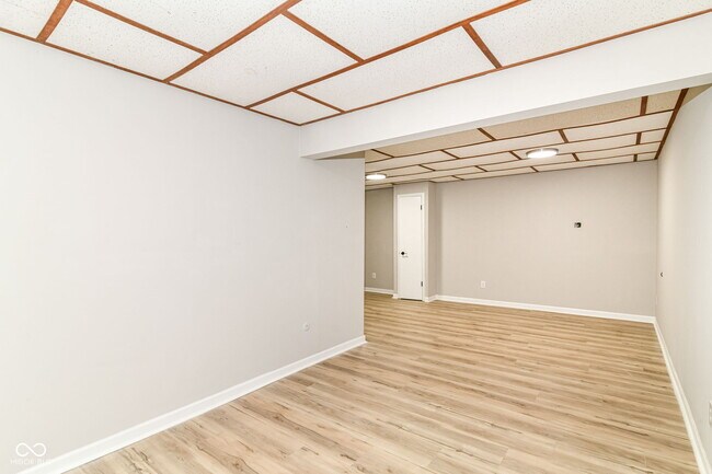 Building Photo - 6040 Portwood Ct