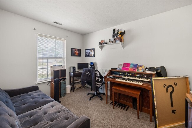 Building Photo - Check out this beautiful home on Baygarden