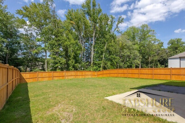 Building Photo - 2123 Water Marsh Trl