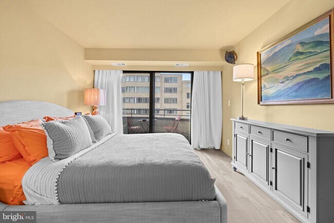 Building Photo - 1401 17th St NW