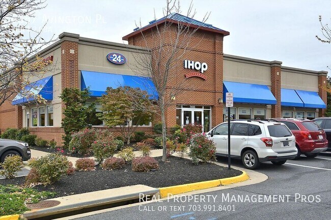 Building Photo - 6357 Avington Pl