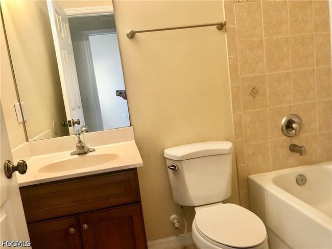 Building Photo - 9813 Quinta Artesa Way