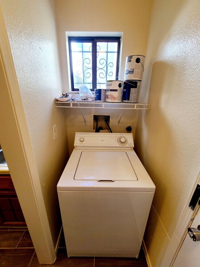 Building Photo - Coming August 11th, 2026! 2 bed 2 bath townhome! Must See!!