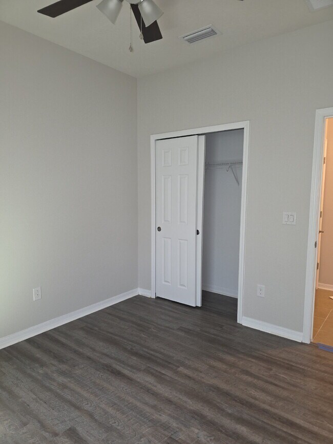 Building Photo - Very nice house in Ashton Oaks for rent