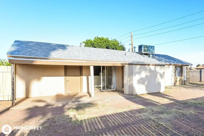 Building Photo - 4302 N 73rd Ave, Phoenix, AZ 85033