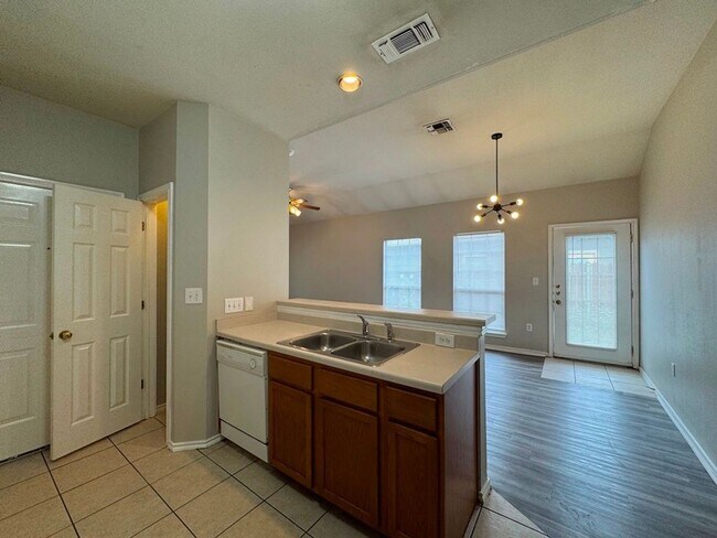 Building Photo - 1717 Constantino Cir