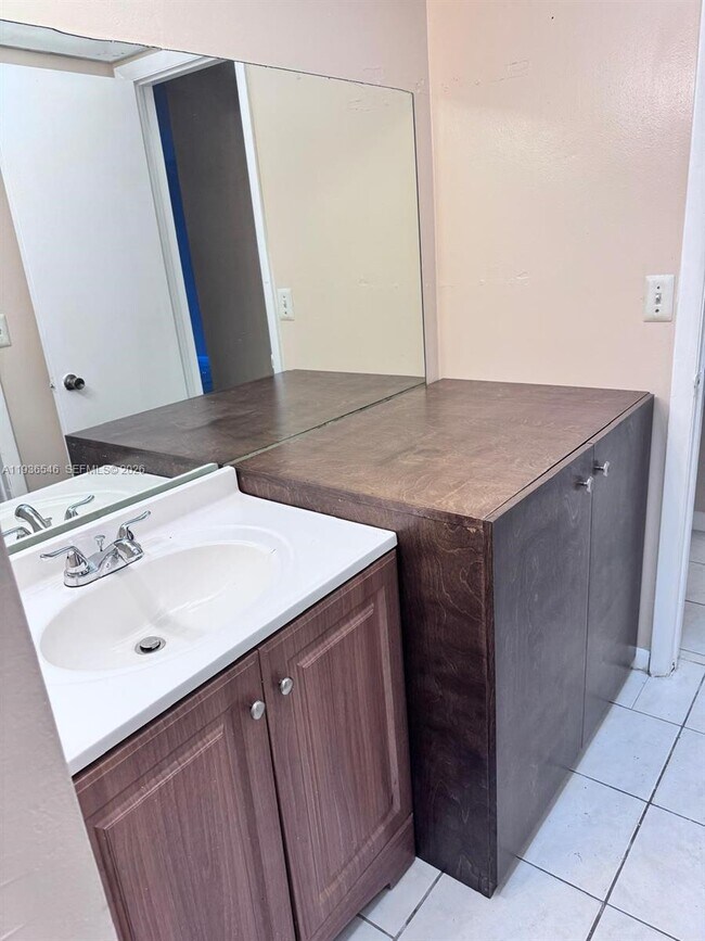 Building Photo - 2800 NW 56th Ave