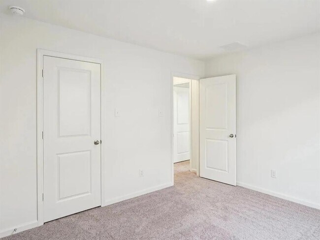 Building Photo - 152 Mullen Wy