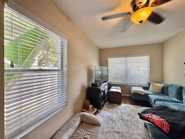 Building Photo - 5440 S MacDill Ave