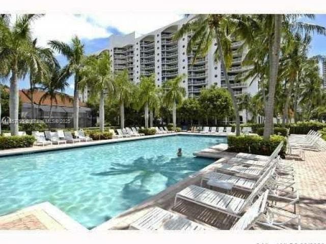 Building Photo - 3610 Yacht Club Dr