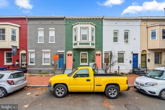 Building Photo - 23 Bates St NW