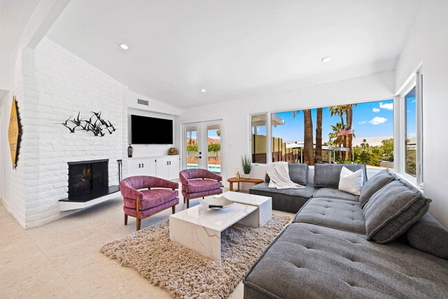 Building Photo - 38951 Bel Air Dr