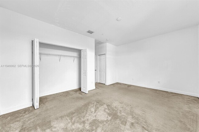 Building Photo - 908 SW 147th Ave