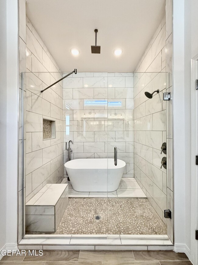 Building Photo - 3645 Bob Snead Dr