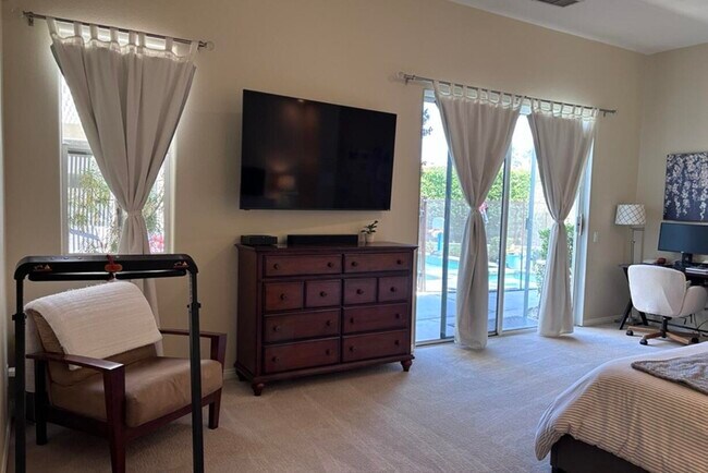 Building Photo - 90 Clavel Ct