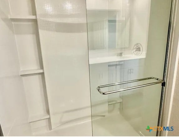 Building Photo - 452 Lynwood Gold