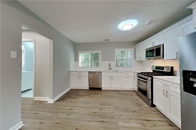 Building Photo - 415 Ridgedale Way