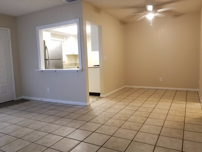 Building Photo - Remodeled 1-Bedroom Condo in Winter Haven