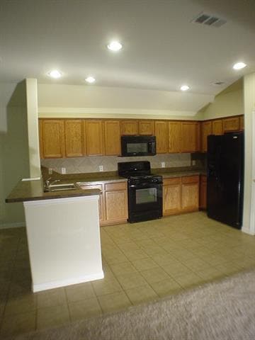 Building Photo - 209 Bird Creek Dr