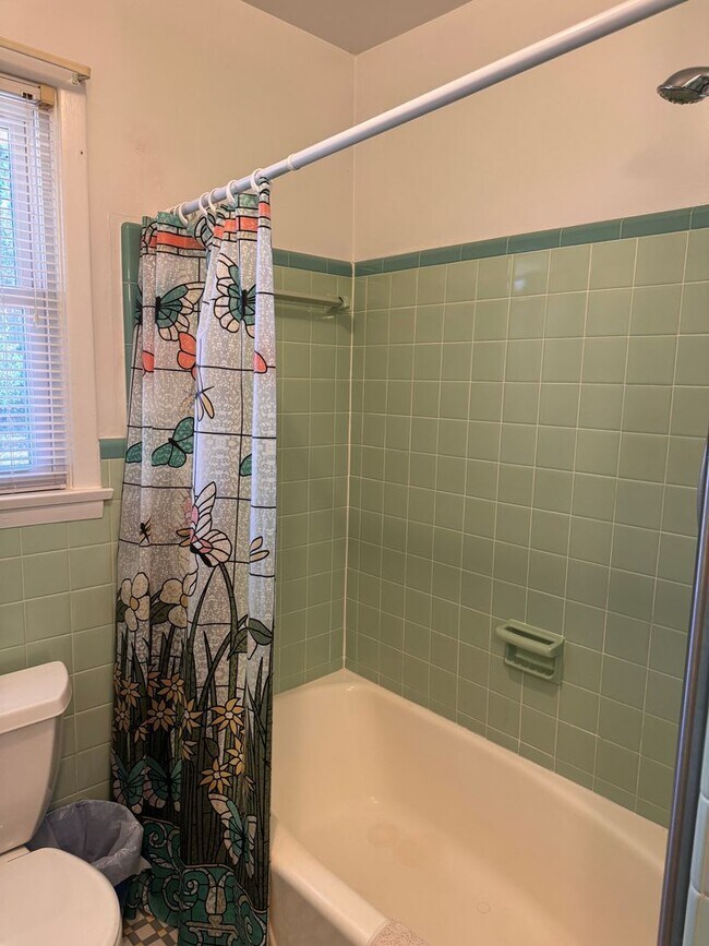 Building Photo - 4 Bedroom || 2.5 Bathroom Home in Boonsboro