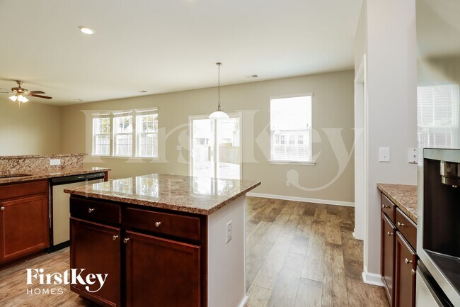 Building Photo - 353 Bradley Bend Dr