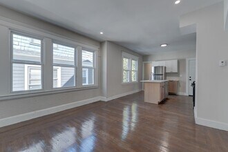 Building Photo - 47-49 Mead Street