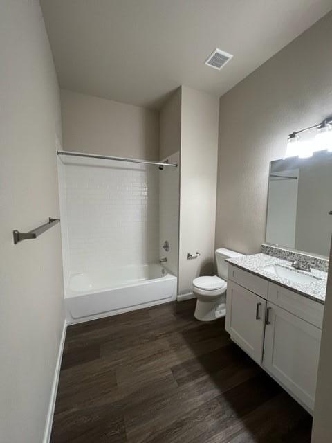 Building Photo - 501 Horseshoe Dr