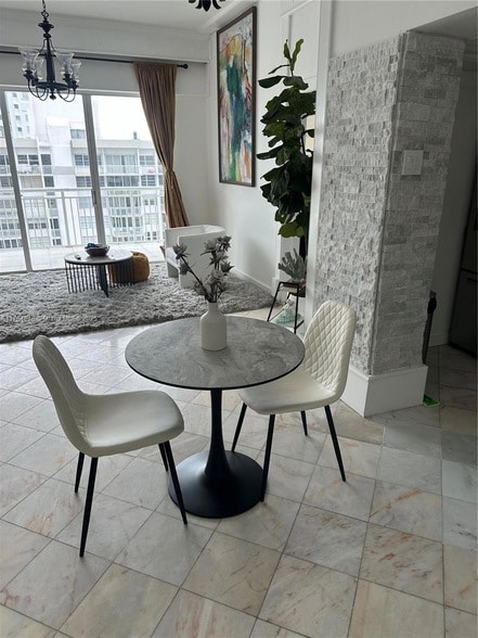 Building Photo - 18041 Biscayne Blvd