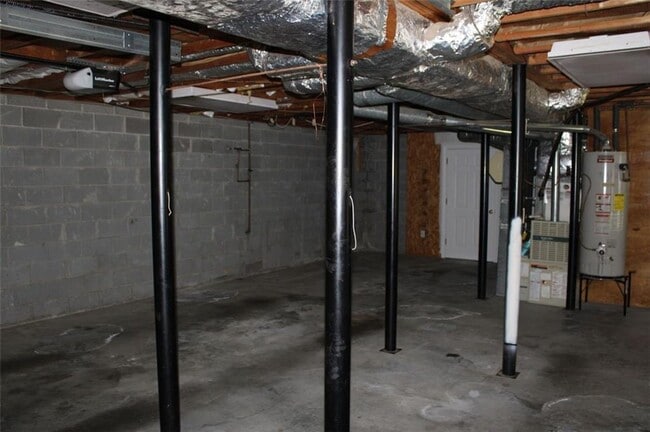 Building Photo - 426 Winder Hwy