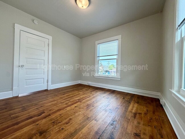 Building Photo - 1242 Davis Ave NW