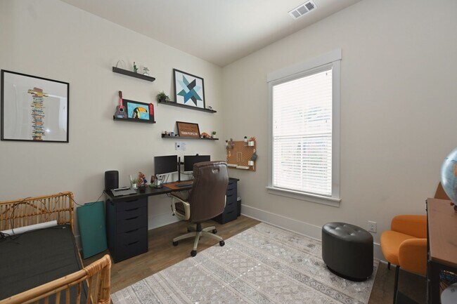 Building Photo - **EXECUTIVE HOME IN WILLIAMSON COUNTY WITH RARE WALK-OUT BASEMENT AND TONS OF STORAGE**