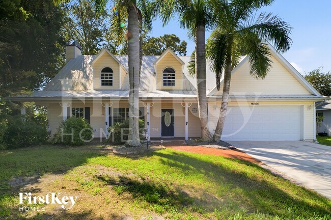 Building Photo - 9264 Cypress Dr N