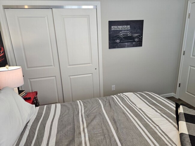 Building Photo - Vroooom . . . . the ROAD is calling. . . .Fully furnished themed rental includes all utilities an...