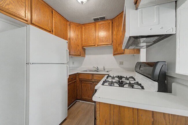 Building Photo - 0289