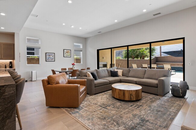 Building Photo - 57935 Stone Creek Trail W