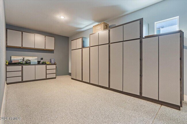 Building Photo - 21147 W Hillcrest Blvd