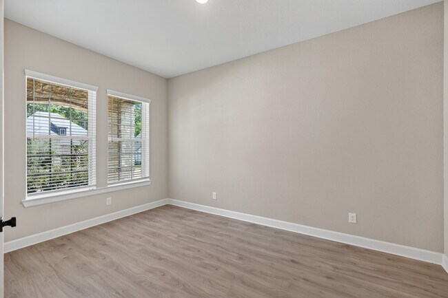 Building Photo - 231 Painters Ridge Ct