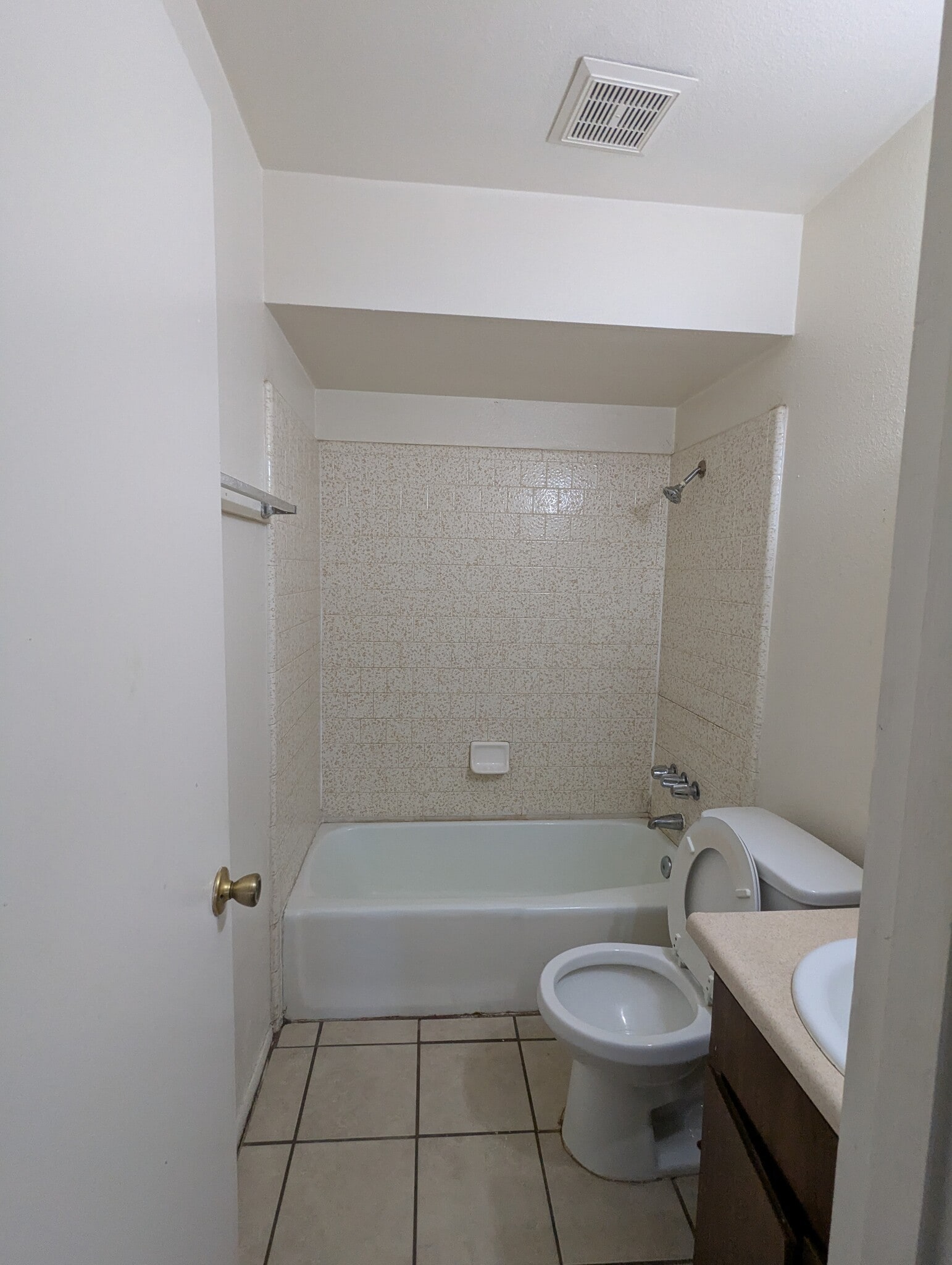 Building Photo - 1420 N Evergreen St