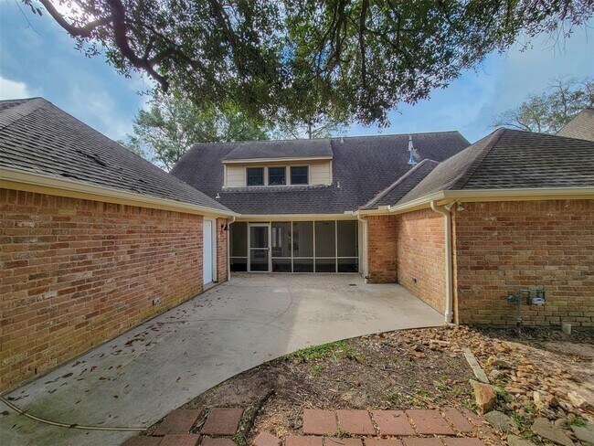 Building Photo - 20506 Laverton Dr