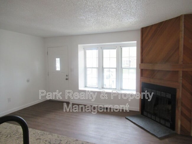 Building Photo - 9617 W Chatfield Ave