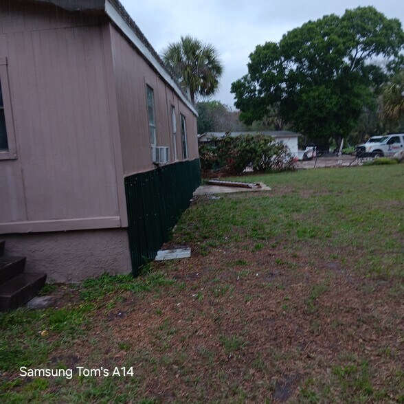 Building Photo - 2420 Elsie Cir