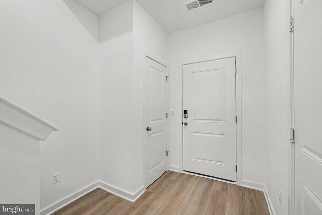 Building Photo - 36110 Wilderness Shores Way