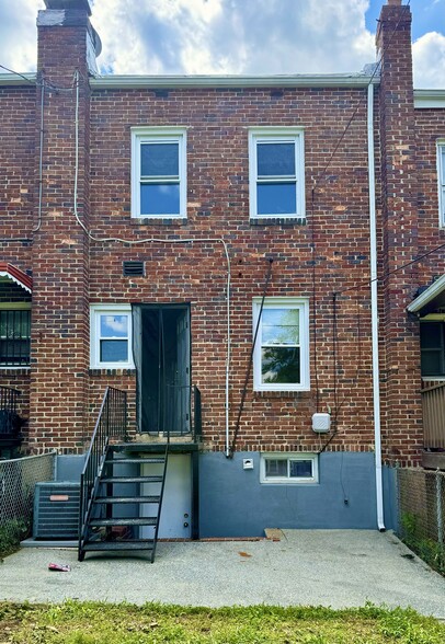 Building Photo - 107 Upmanor Rd