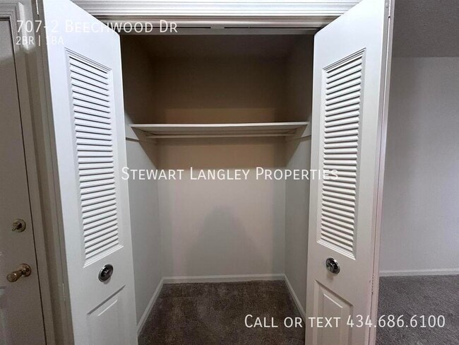 Building Photo - 707 Beechwood Dr