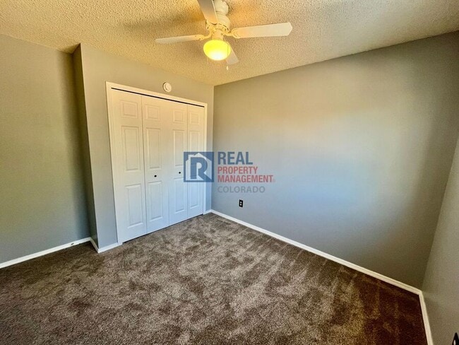 Building Photo - 4730 Cove Ct