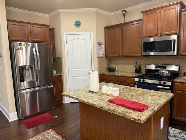Building Photo - 480 Meadow Hill Dr