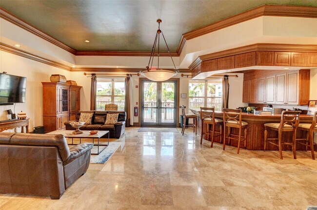 Building Photo - 923 Villa Cir