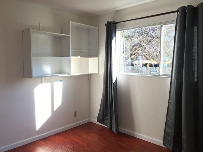 Building Photo - 6728 Melody Ct
