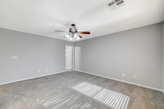 Building Photo - 5593 Markley Ave