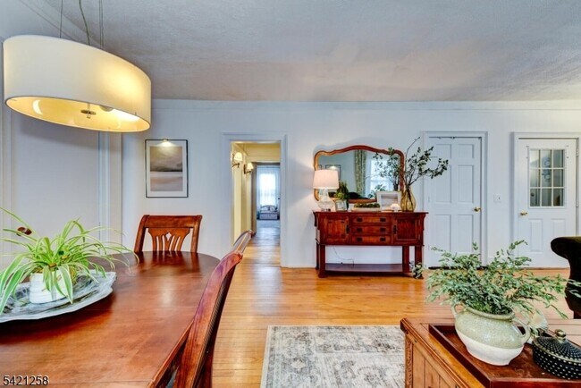 Building Photo - 11 Sterling Pkwy